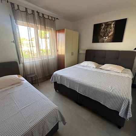 Apartments Iva Pakoštane Εξωτερικό φωτογραφία