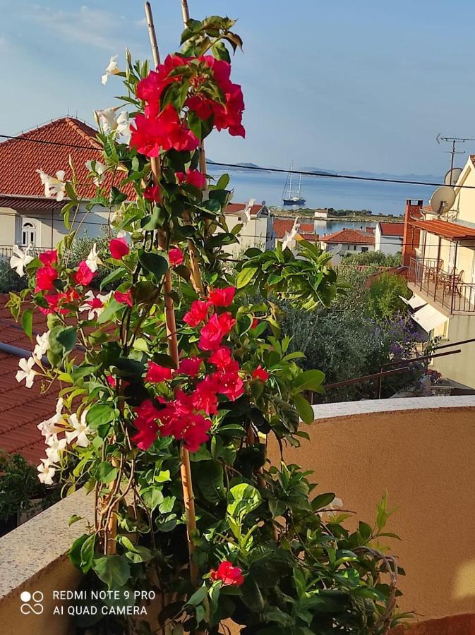 Apartments Iva Pakoštane Εξωτερικό φωτογραφία