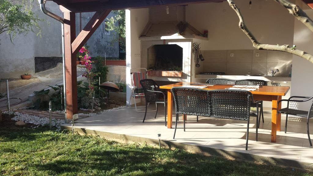 Apartments Iva Pakoštane Εξωτερικό φωτογραφία